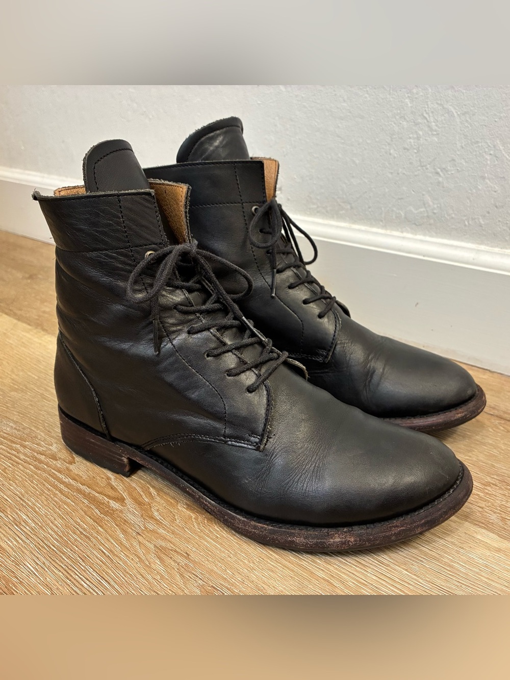 SUTPO Black Leather Lace Up Boots Women Sz 10 Narrow Goodyear Welt